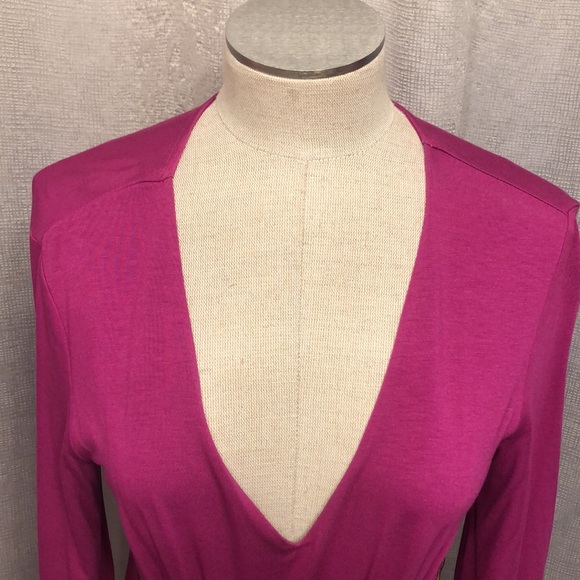 Gorgeous Hot Pink Cache top - Picture 3 of 8